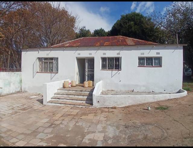 5 BEDROOM HOUSE FOR SALE IN JEPPESTOWN